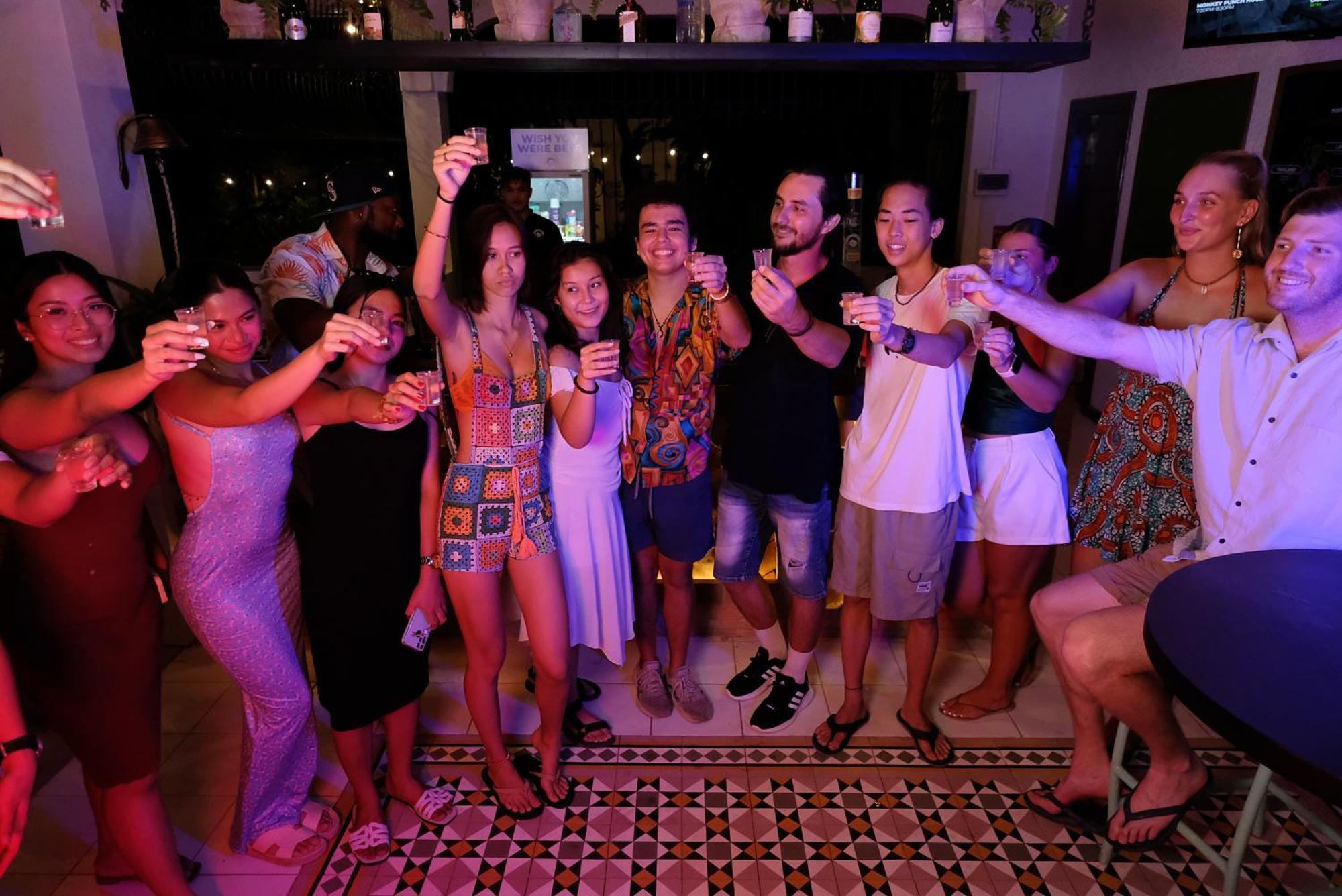 Хостел Mad Monkey Dumaguete Dumaguete City Екстер'єр фото